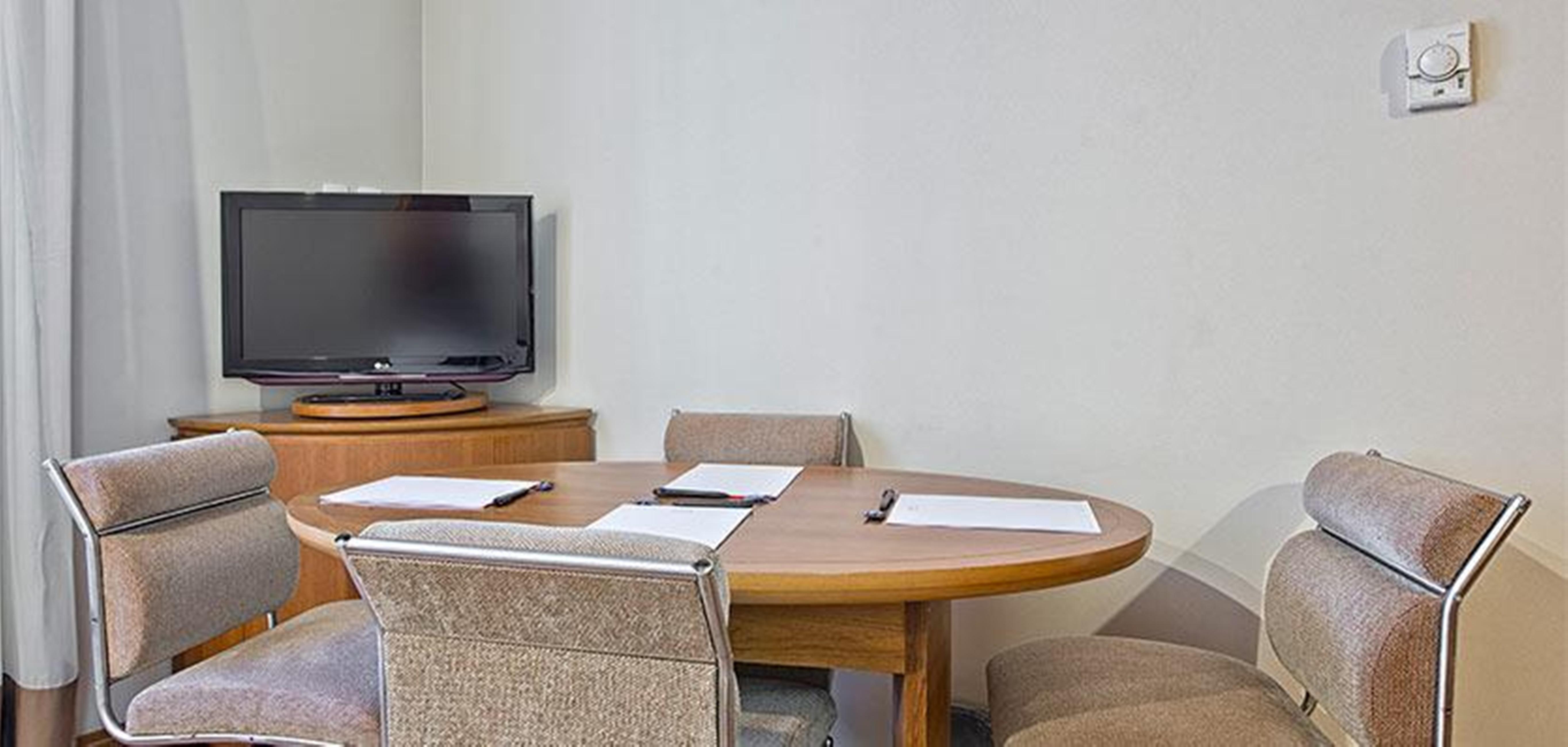 Melia Paulista Hotel Sao Paulo Exterior photo A typical meeting room at the University of Cambridge