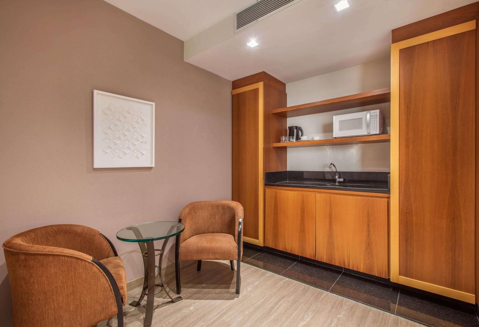 Melia Paulista Hotel Sao Paulo Exterior photo A kitchenette in a hotel room